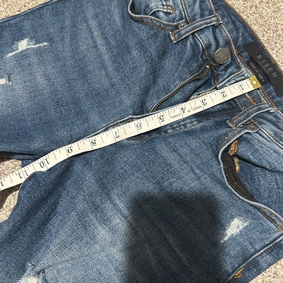 Destructed straight leg jean - Picture 2 of 6